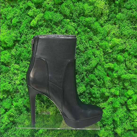 Sam Edelman Alyssa Stretch Leather Bootie - Picture 12 of 16